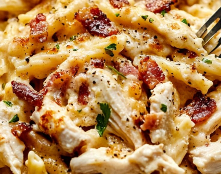 Creamy Chicken Bacon Ranch Pasta